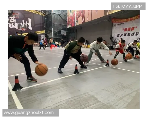 黄芳独家篮球心得分享:从基础技巧到实战经验的全面解析 黄芳独家篮球心得分享:从基础技巧到实战经验的全面解析