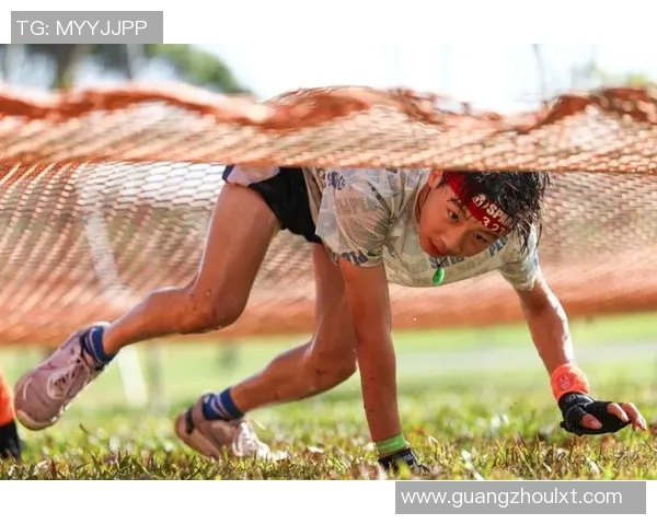足球明星勇敢挑战冰水极限赛引发全球热议与关注 足球明星勇敢挑战冰水极限赛引发全球热议与关注