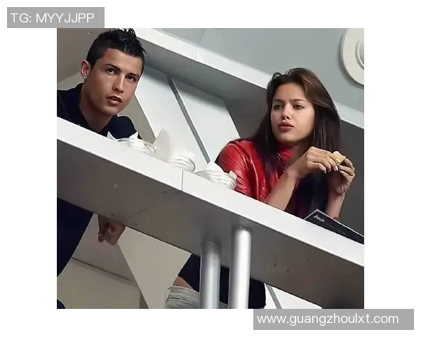 足球明星背后的秘密情感纠葛与那些神秘女人的故事揭秘