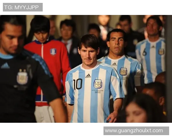 通过下巴特征识别足球明星的趣味挑战与技巧解析 通过下巴特征识别足球明星的趣味挑战与技巧解析